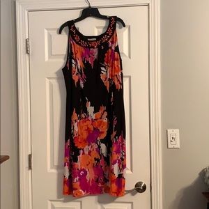 db Sleeveless Dress with peephole Size 22